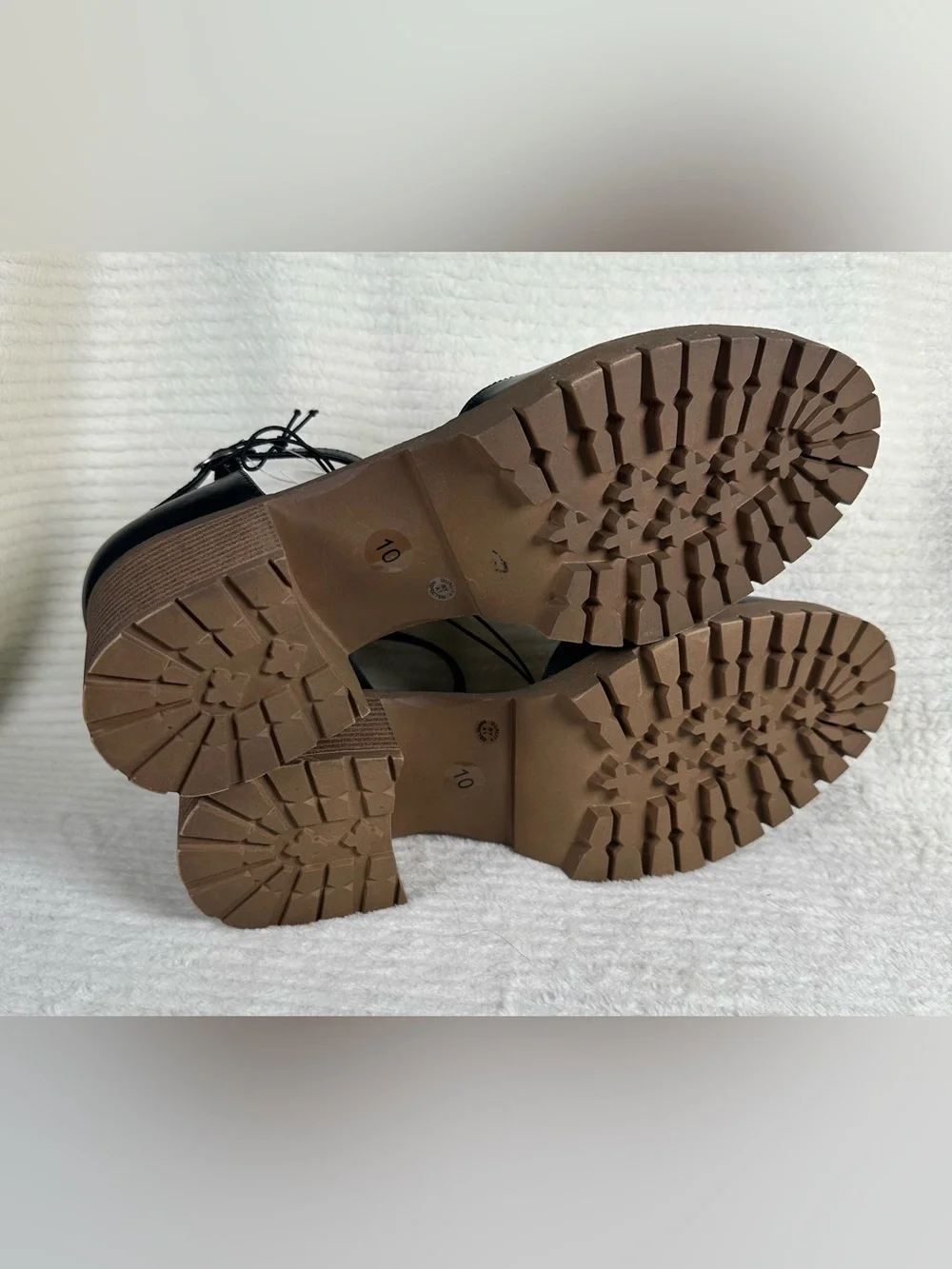 Arizona Women’s Black Prarie Round Toe Mary Jane Shoes NWT Size 10